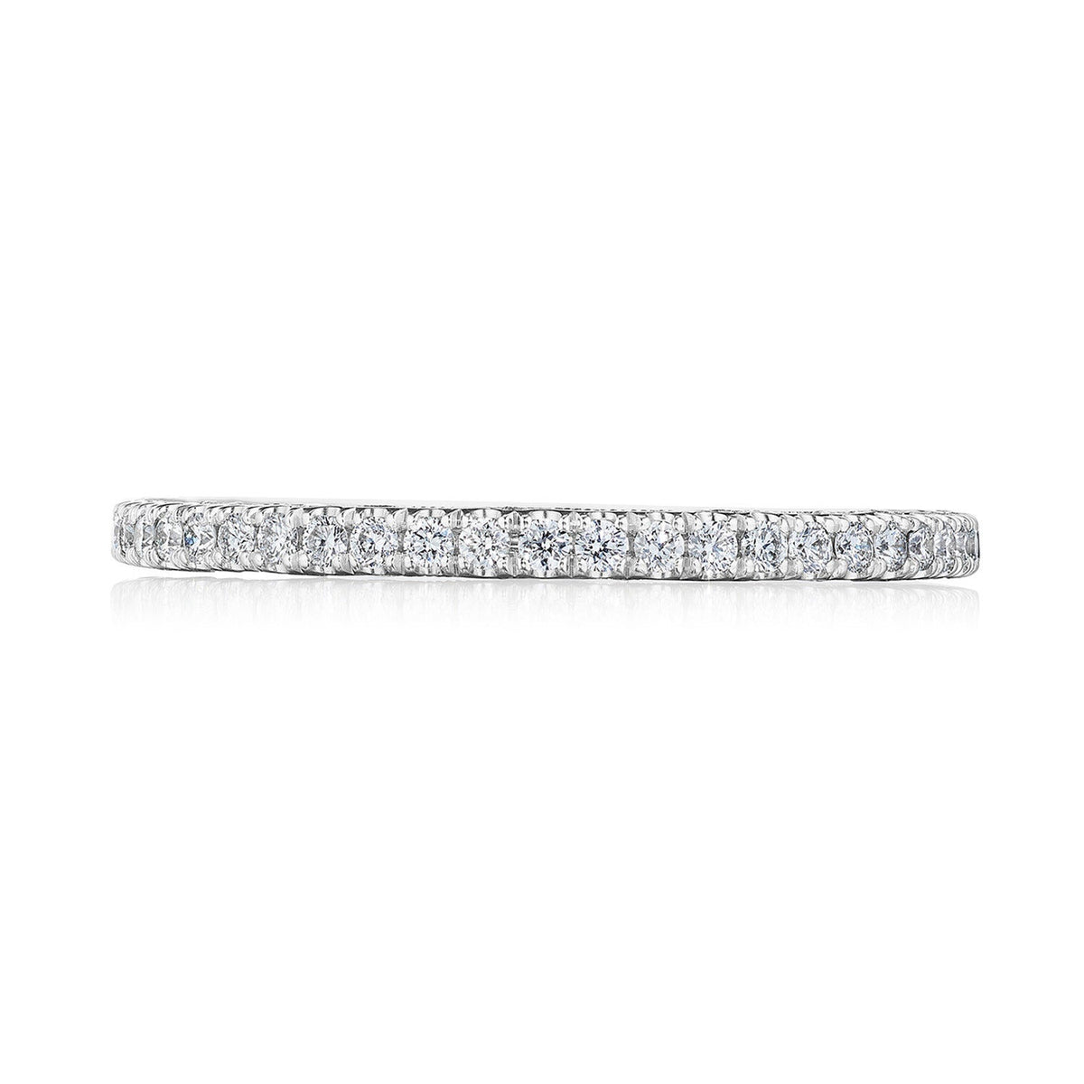 French Pav������ Diamond Wedding Band