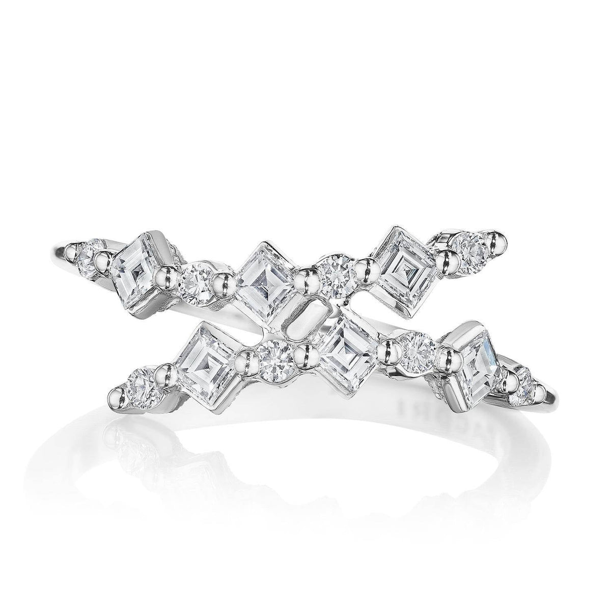 Carr������ and Round Diamond Ring in 18kt White Gold