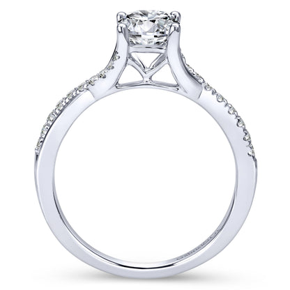 18K White Gold Round Diamond Engagement Ring