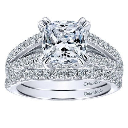 Wedding Band 14k White Gold Diamond Curved