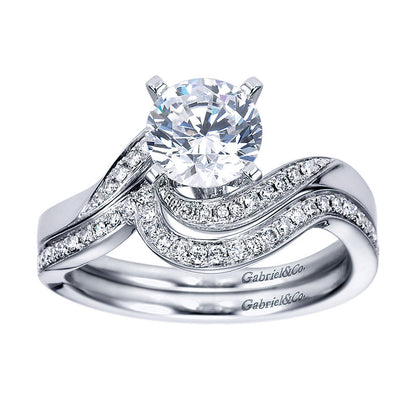 Wedding Band 14k White Gold Diamond Curved