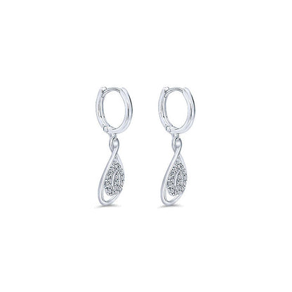 14k White Gold Diamond Drop Earrings