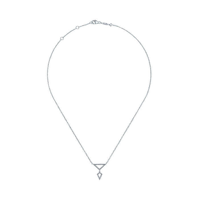 14k White Gold Diamond Fashion Necklace