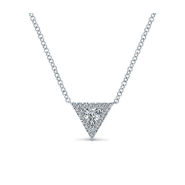 14k White Gold Diamond Fashion Necklace