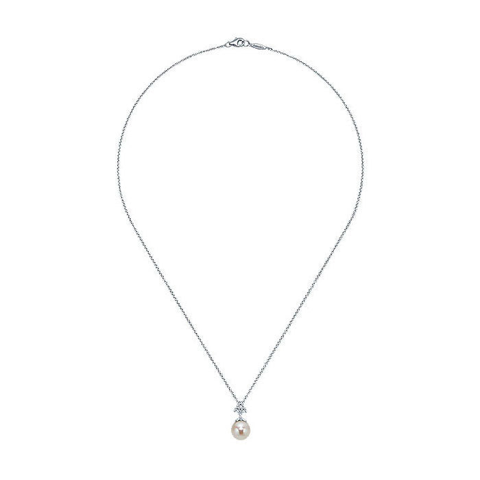 14k White Gold Diamond Pearl Fashion Necklace