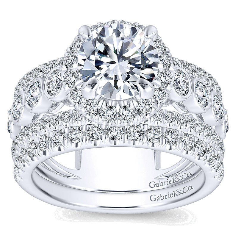Engagement Ring 18k White Gold Diamond Halo