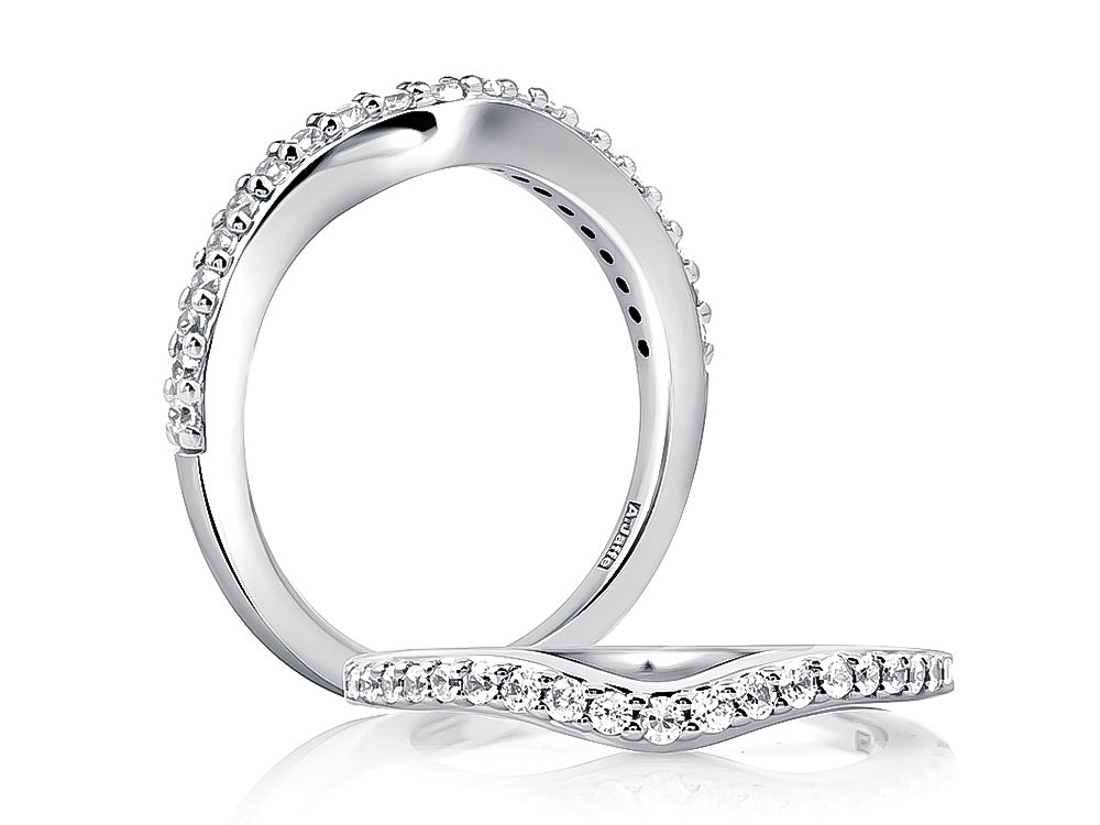 V-Shaped PavÃ© Diamond Anniversary Band WR0970/25
