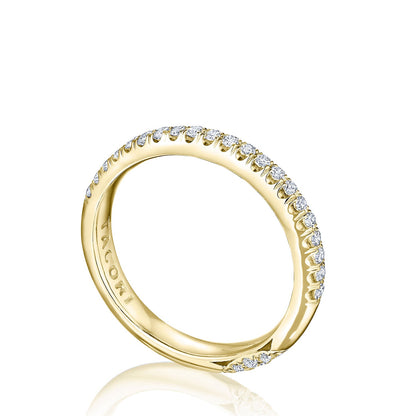 Single Row Pav�� Wedding Band