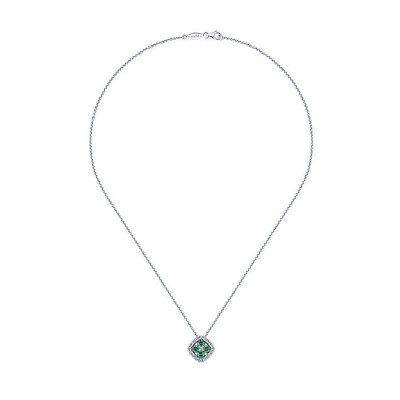 14k White Gold Diamond And Emerald Fashion Necklace