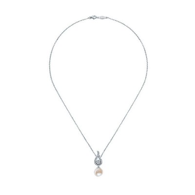 14k White Gold Diamond Pearl Fashion Necklace