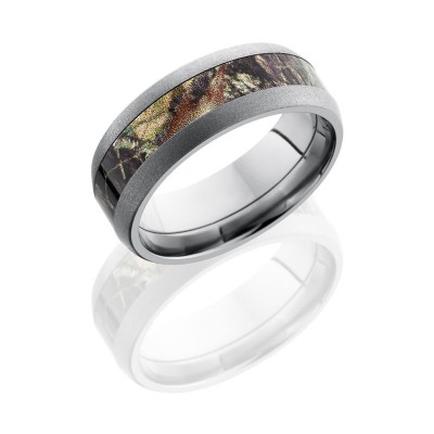 Lashbrook Titanium 8mm Domed Band With 4mm Of Mossyoak Camo CAMO8D14/MOSSYOAK 