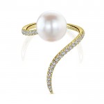 14k Yellow Gold Diamond Pearl Fashion Ladies' Ring