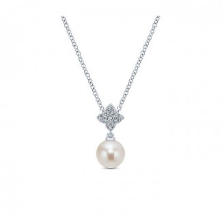 14k White Gold Diamond Pearl Fashion Necklace