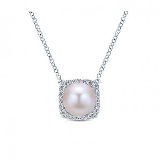 14k White Gold Diamond Pearl Fashion Necklace