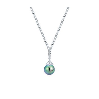 14k White Gold Diamond Pearl Fashion Necklace