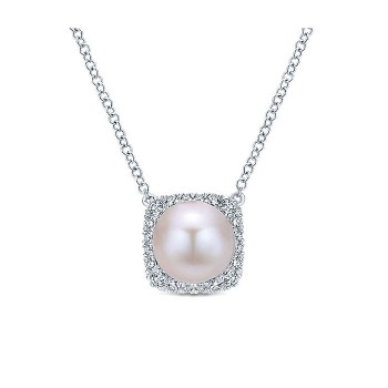 14k White Gold Diamond Pearl Fashion Necklace